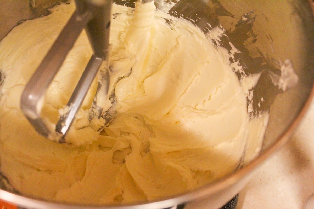 whipped chocolate chip shortbread cookies batter